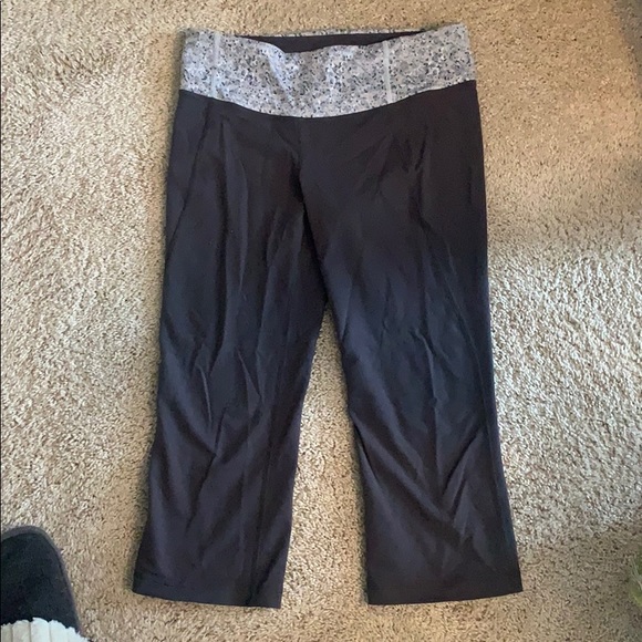lululemon athletica Pants - Lululemon light gray pants with floral waistband